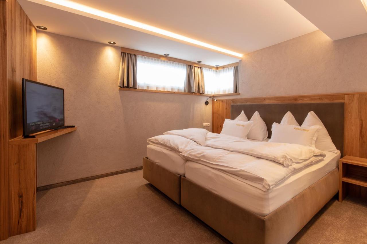 Hotel Neder Ischgl Buitenkant foto